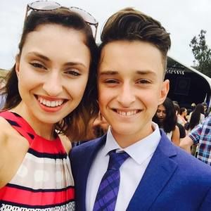 Meet your Posher, Camille